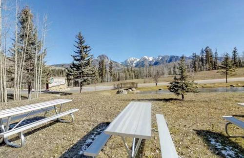 Mountain Condo w Views, Balconies and Fireplace - Foto 34