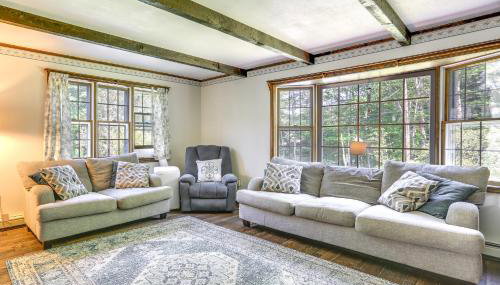 Sparrow Bush Retreat w/ Pool & Screened Porch - Foto 4