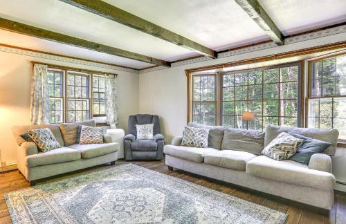 Sparrow Bush Retreat w/ Pool & Screened Porch - Foto 4