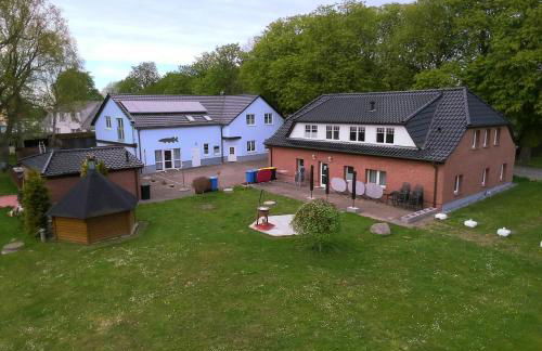 Ferienhaus BODDEN- vis-a-vis Hiddensee für bis zu 15 Gäste in 7 Appartements - Foto 5