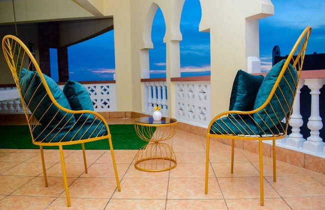 Lily Beachfront Apartments - Photo 13