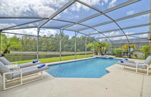 Sunny lake view villa with pool spa - close to attractions - Foto 13