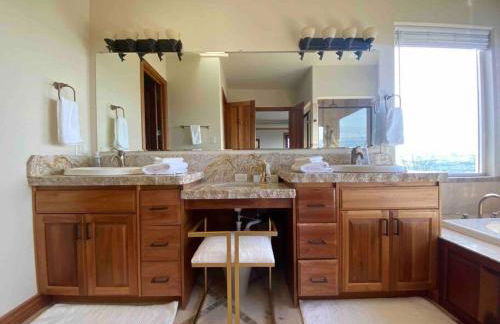 Luxury home w a View- biking and hiking near - Foto 11