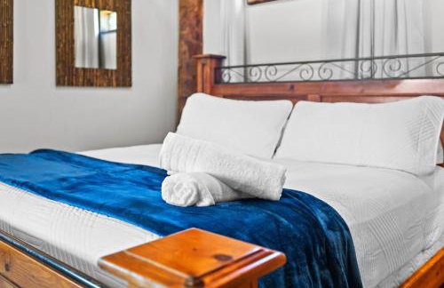 Stunning Bay Views with Pickleball and Hot Tub - Foto 14