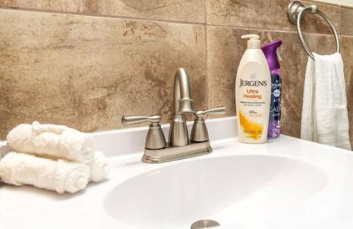 Large Family Home with Game Room - Foto 32