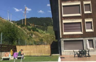 CHIC HUMARALET, pie de pistas, free parking - Foto 49