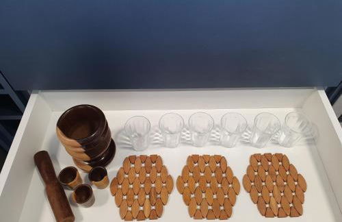 Lindo apto tudo novinho, prédio frente mar - Foto 36