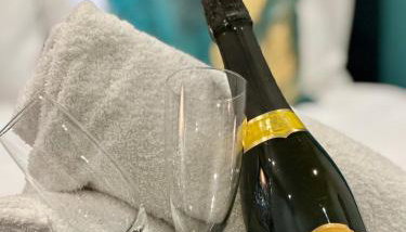 House in Tyneside Perfect for Travelers, Groups & Contractors Free Parking - Foto 2