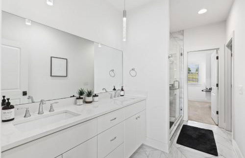 Walk to 12 South and Belmont with Garage FirePit and Patio - Foto 25