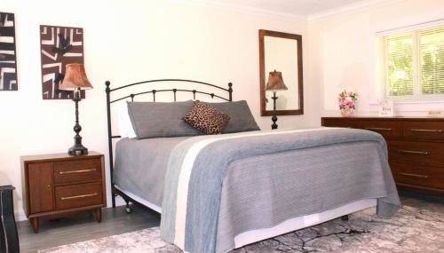 Entire cabin inside city limit - Foto 2
