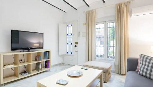 Apartamento con Patio - Photo 3