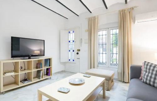 Apartamento con Patio - Photo 3