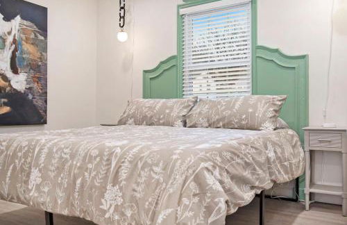 Adorable 2BR Hot Tub Close to Attractions - Foto 25