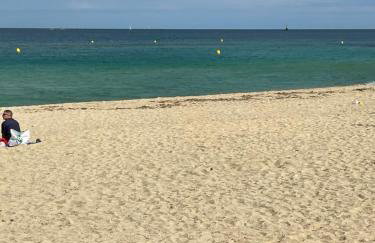 Appartement classé 3 étoiles face à la plage de la Nartelle avec place de parking privative - Foto 4