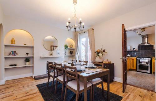 Cosy 3-Bed, Sleeps 5, Free Parking, Long and Short Stays - Photo 9