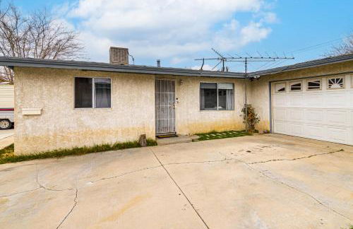 Work, Play and Relax Home with Yard in Lancaster! - Foto 24