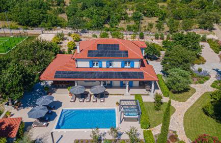 Villa Romansa Miljevci near Krka National Park - Photo 2