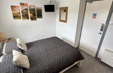 Self Catering Spacious open plan 3 bed apartment with sea views - Foto 15