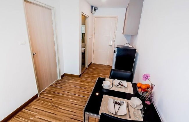 The Violin Sriracha - Photo 12