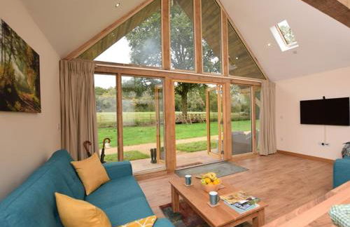 Nettlebed Farm Holiday Lets Barn3 - Photo 3