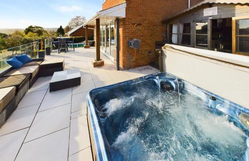 Large house with pool only 15 mins from the beach - Foto 35