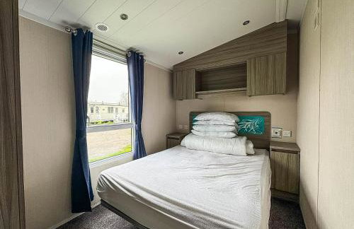 Lovely 8 Berth Caravan In Essex, At Steeple Bay Holiday Park Ref 36059A - Foto 13