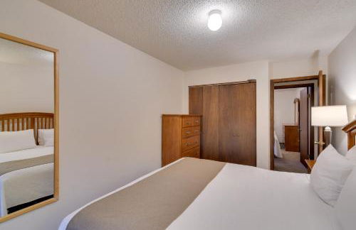Woodsy Winter Park Condo with Pool and Hot Tub Access - Foto 15