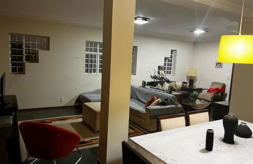 The grey house centrally located - Foto 13