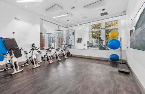 Landing Beautiful 1BD Clubhouse Gym - Foto 37