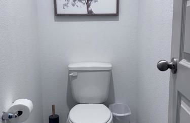 Newly built home Spacious & Comfortable 4BR 2BA - Photo 13