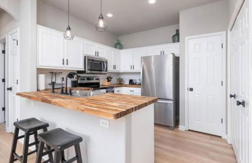 Blanco Lodge at Little Ranches 5 min to Square - Foto 16