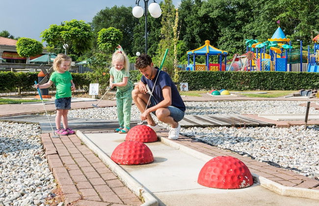 Group Getaway in Arcen - Photo 19