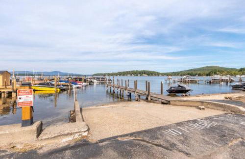 Sunny Shores - Lake days, Pool dips & Concerts - Foto 41