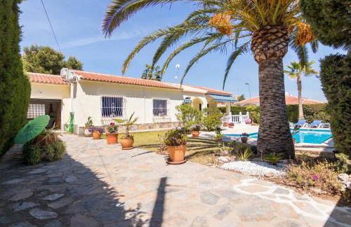 Charming one-floor villa with private pool in Los Balcones - Foto 22