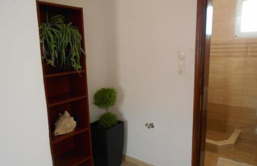 Village House - Photo 15