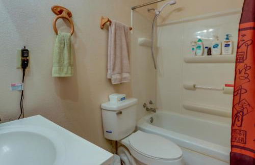 Lake of the Ozarks Vacation Rental with Boat Dock! - Foto 14