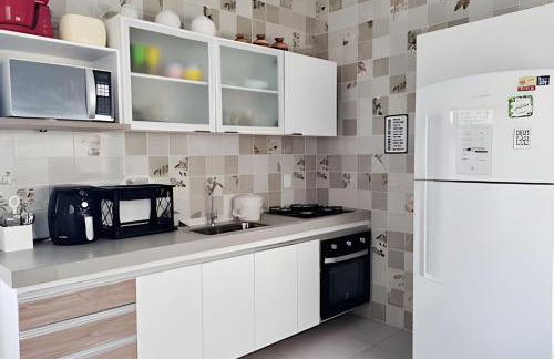 Casa c Piscina, Churrasqueira e Ótima localização - Foto 4