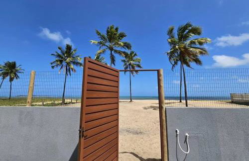 Piscina aquecida, 5 suítes e pé na areia com vista espetacular!! - Photo 49