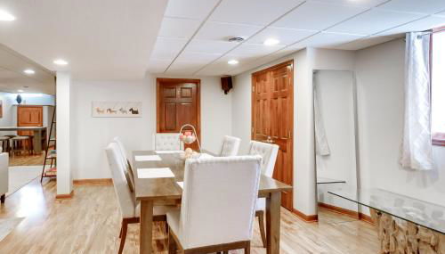 Cozy Milwaukee Apartment with Deck, 2 Mi to Airport! - Foto 5