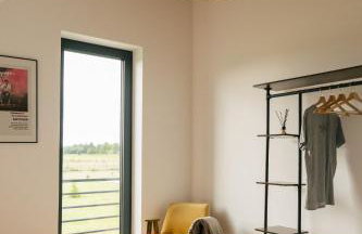 Rumiane pola - stodoła na Mazurach z widokiem na jezioro - Foto 17