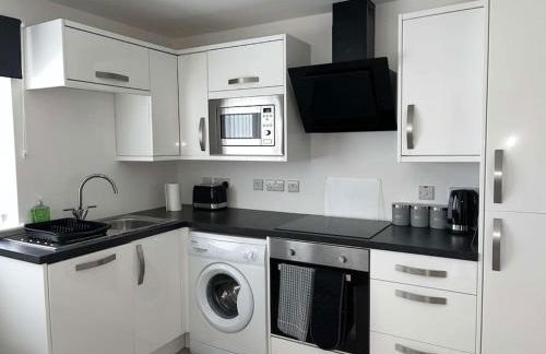 Lovely one bed, open plan studio apartment. - Photo 3