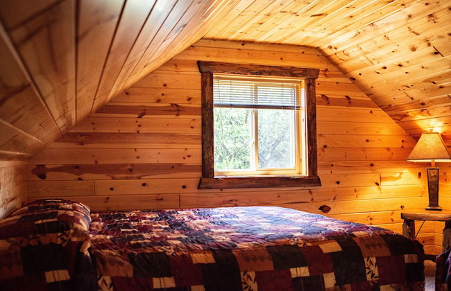 Edge-O-Dells Resort - 21 and Older - Photo 7