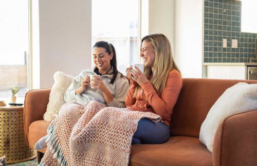 Timber & Tin H 2Bed 2Bath w Pool & Rooftop Deck - Foto 15