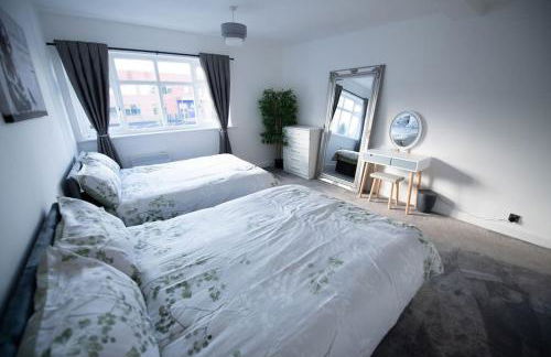 2 Bed Retreat with Roof Terrace - Photo 21