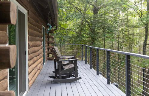 Rhinelander Waterfront Cabin with Deck and Fire Pit! - Foto 25