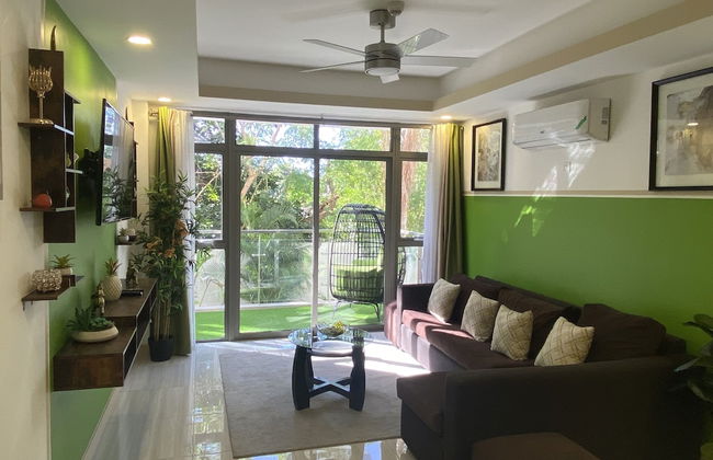 Elegant 1BR Apt with Pool - Foto 14