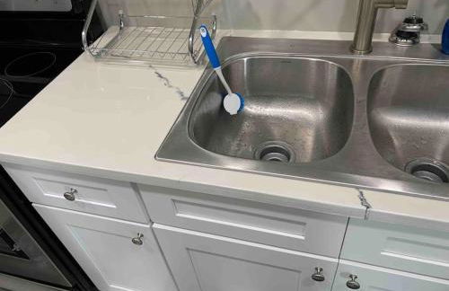 Apartment in Daytona Beach 1BR 1Bath Centrally Located - Photo 4