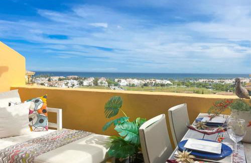 62 - Penthouse in Los Almendros with fantastic vie - Photo 2