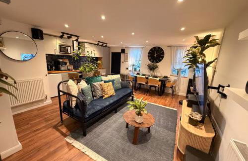 Cozy Cottage Coventry self check-in after 3pm, Pets Friendly - Foto 7