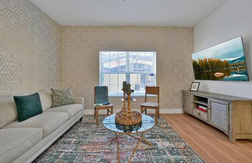 Trendy Retreat - Great Location - Fully Loaded - Foto 71